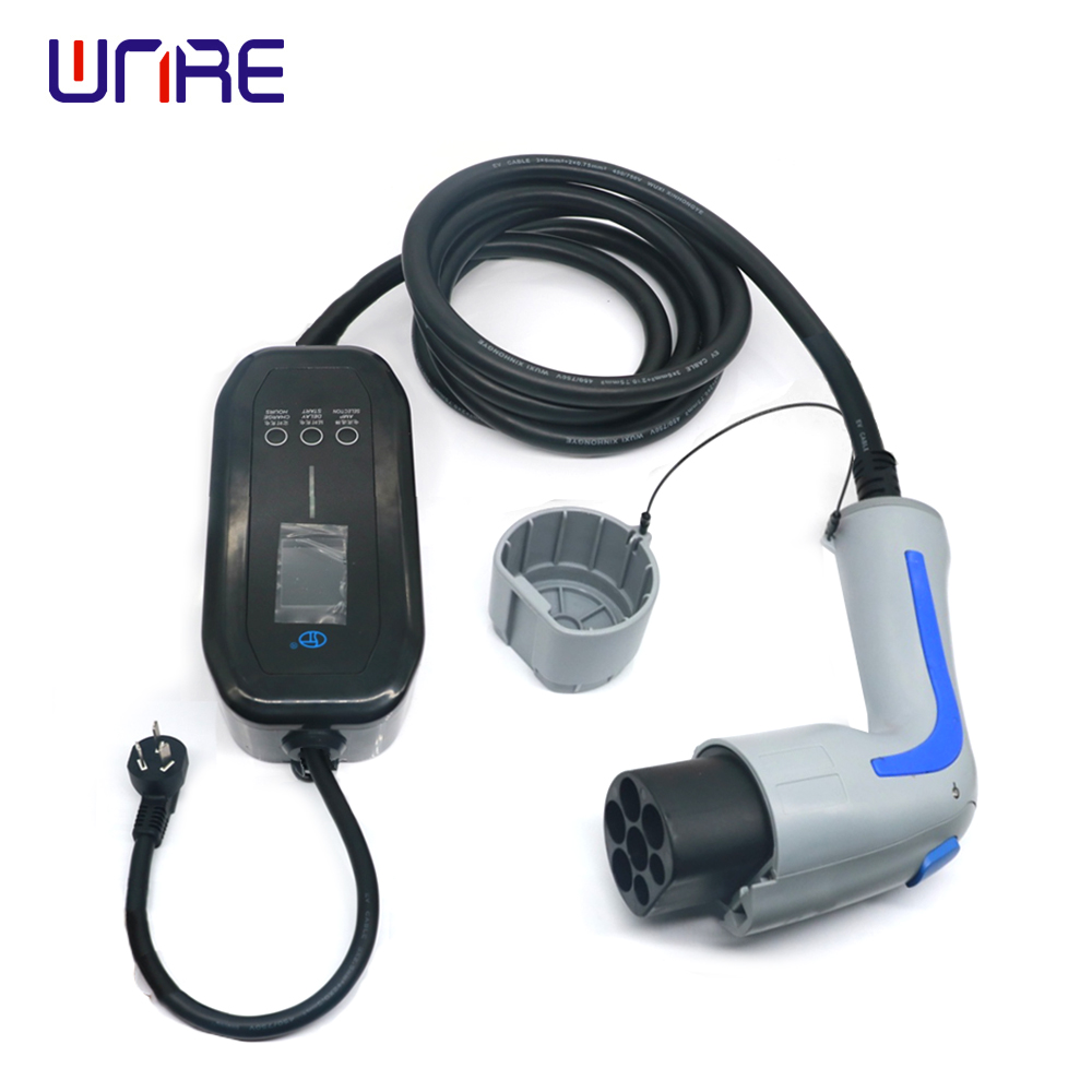 Portable charging box with cable 3 meters
