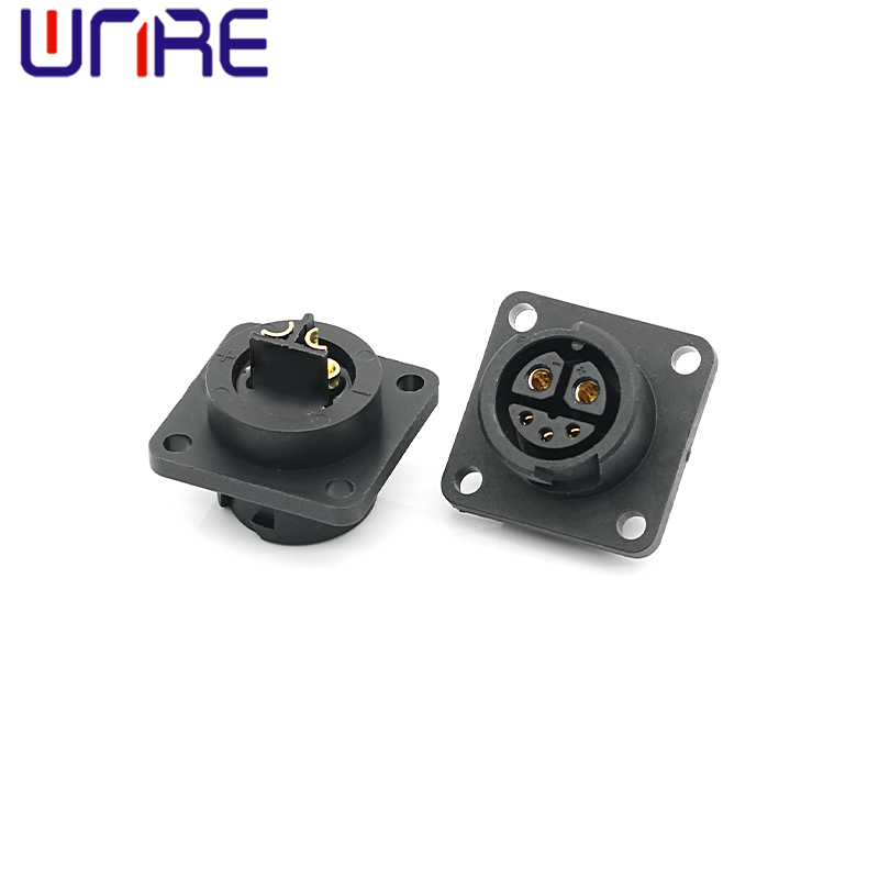 M19-2+0 square female seat